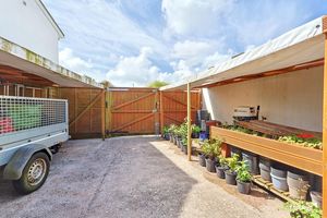 Photo 33- click for photo gallery